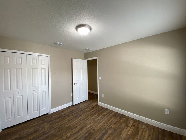 Building Photo - 4764 SW 139th Ln
