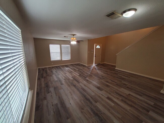 Building Photo - 14819 Mountainside Ridge