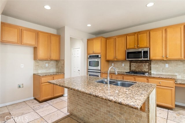 Building Photo - 636 Debora Rae Dr