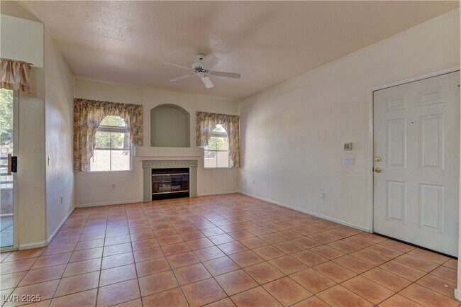 Building Photo - 5415 W Harmon Ave
