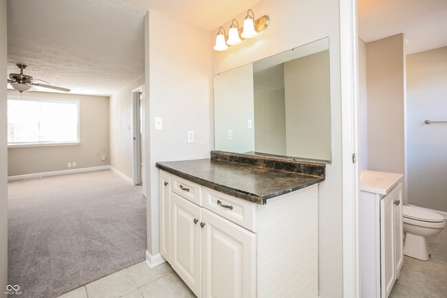 Building Photo - 8715 Timberwood Dr