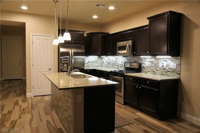 Building Photo - 5667 Oak Bend Dr