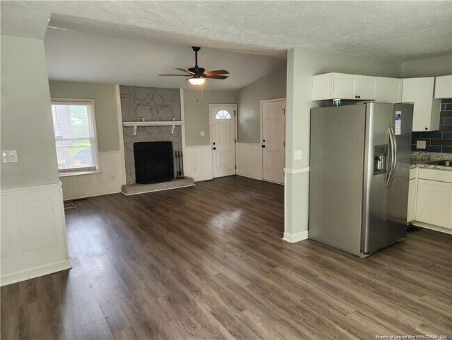 Building Photo - 925 Winterberry Dr