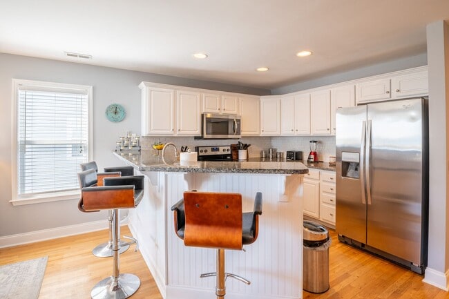 Building Photo - OFF-SEASON FURNISHED MONTHLY RENTAL STARTI...