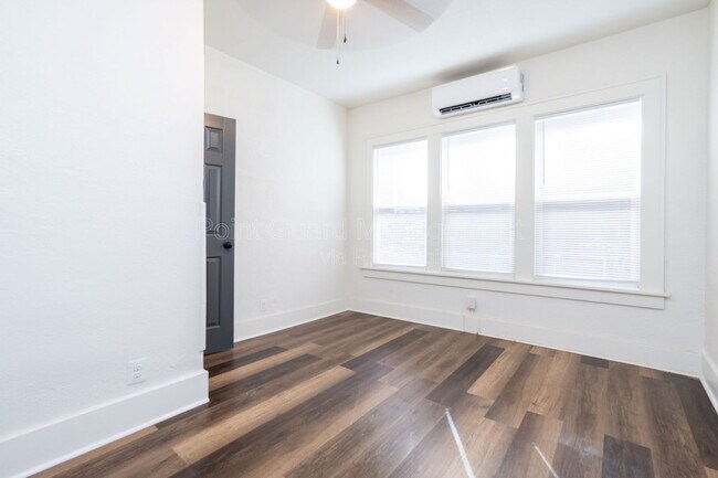 Building Photo - 423 N Emporia Ave