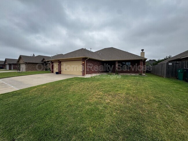 Building Photo - 8020 Kaden Rd