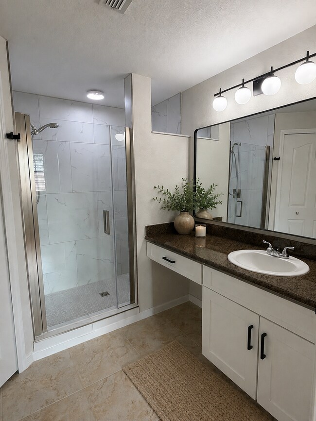 Building Photo - 12965 Positano Cir