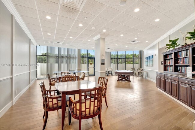 Building Photo - 9650 S Ocean Dr
