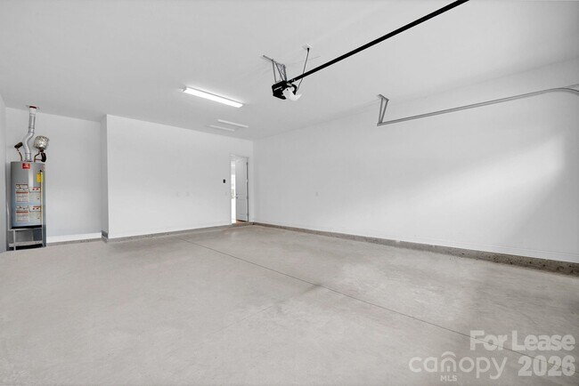 Building Photo - 5563 Elk Knob Ct