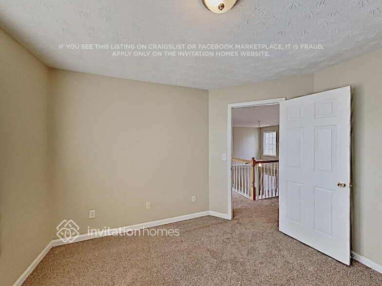 Building Photo - 2363 Oak Falls Ln