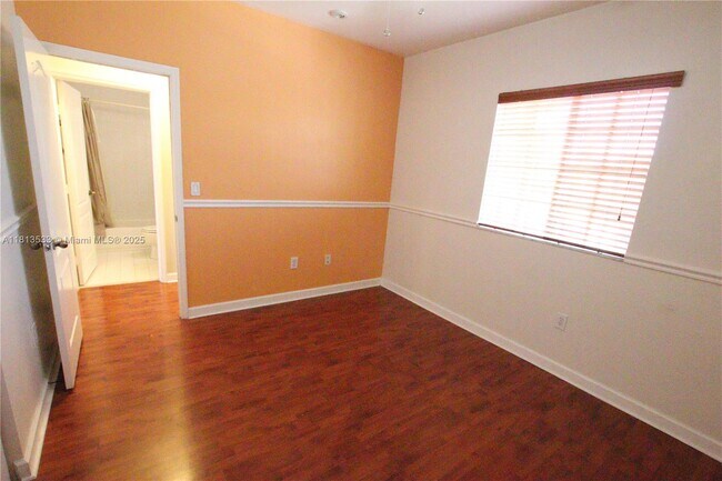 Building Photo - 14758 SW 9th Ln