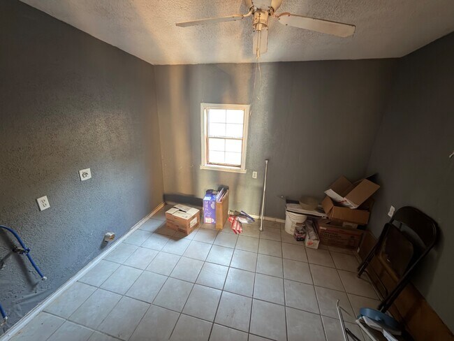 Building Photo - 8203 Elkridge Ave