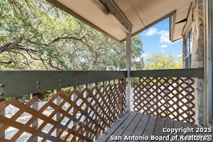 Building Photo - 5827 Shadow Glen