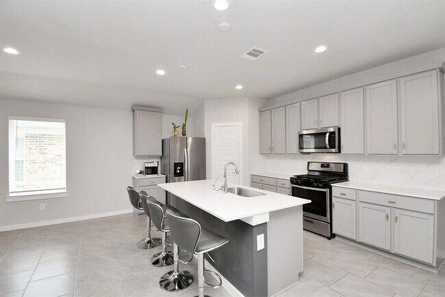 Building Photo - 7431 Teton Creek Trace