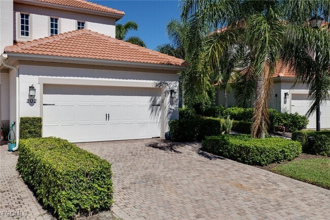 Building Photo - 17477 Old Harmony Dr