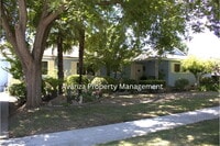 Building Photo - 1 Year Lease
1 Bed (Studio) 
1 Bath 
Rent: $850 +$100 (All utilities included)
Deposit: $1,500
Av...