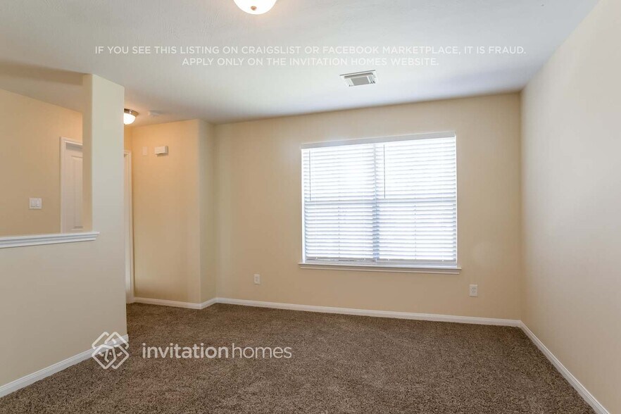 Building Photo - 13321 Enchanted Way