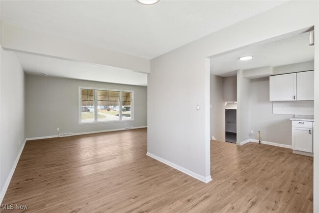 Building Photo - 5951 Marra Dr