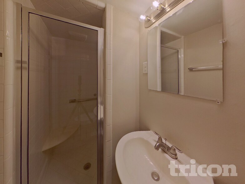 Building Photo - 6638 Brunning Glen Ct