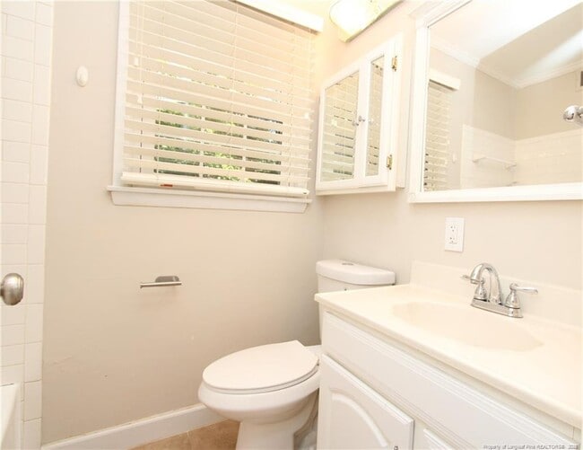 Building Photo - 1427 Seminole Trail