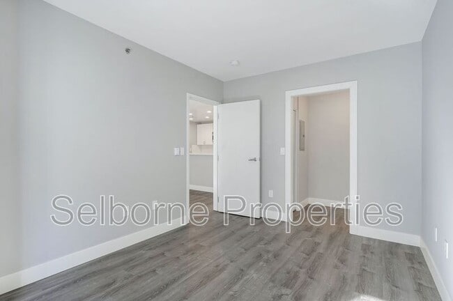 Building Photo - 1401 Jackson St