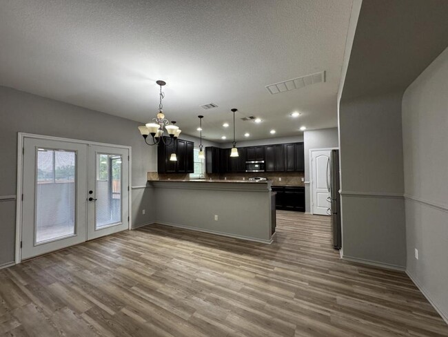 Building Photo - 728 Moon Shadow Ct