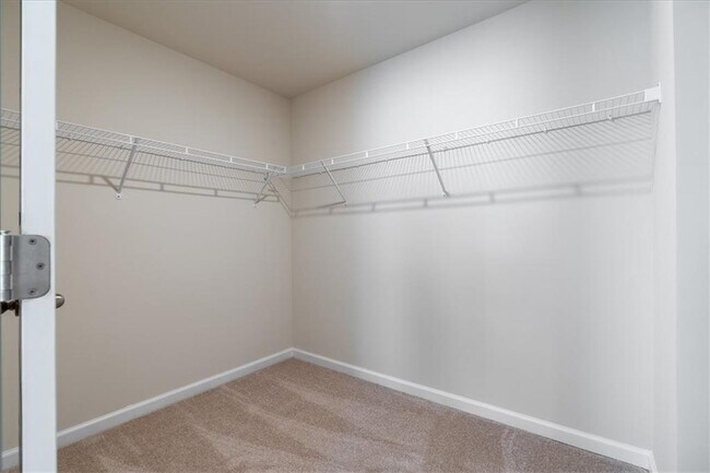 Building Photo - 1508 Brangus Dr