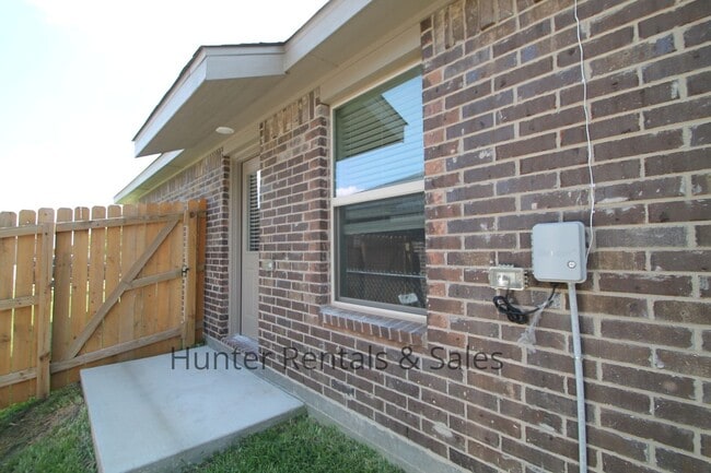 Building Photo - North Killeen Three Bedroom!