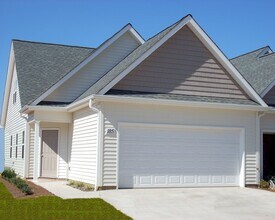 Building Photo - 1353SF 2BR 2.5BA w/garage