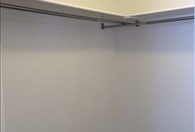 Building Photo - Spacious Townhome on Quiet Street