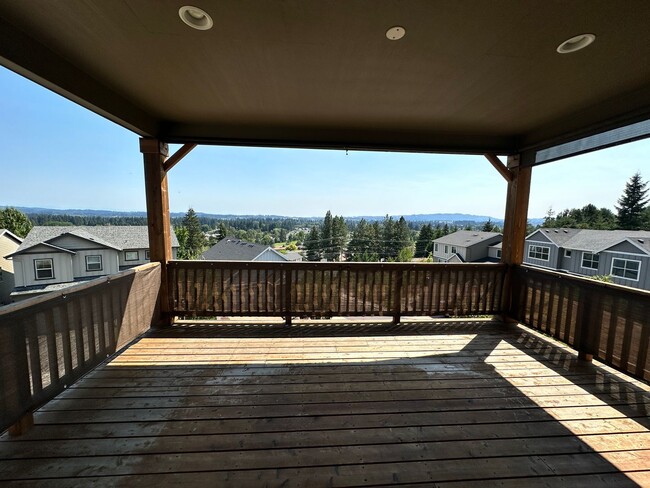Building Photo - Gorgeous 4 Bedroom 2.5-Bath House in Tigar...