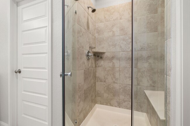 Building Photo - 9914 Brickhouse Dr