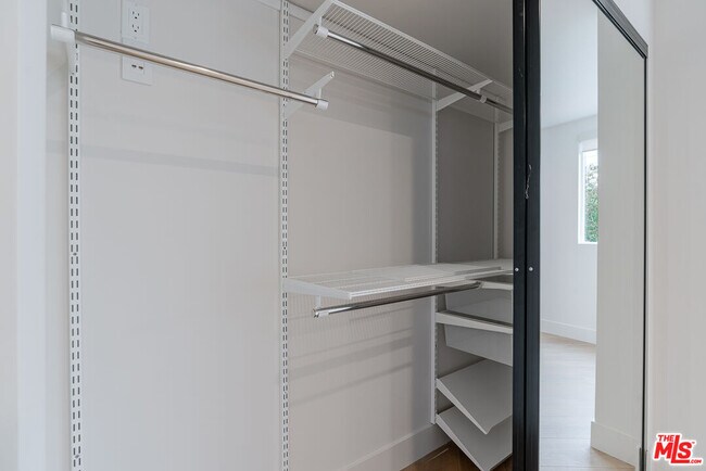 Building Photo - 12425 Texas Ave