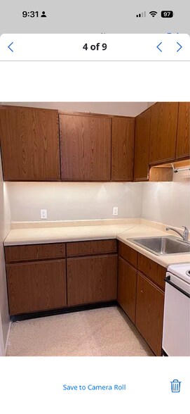 Building Photo - 146 Gooding St