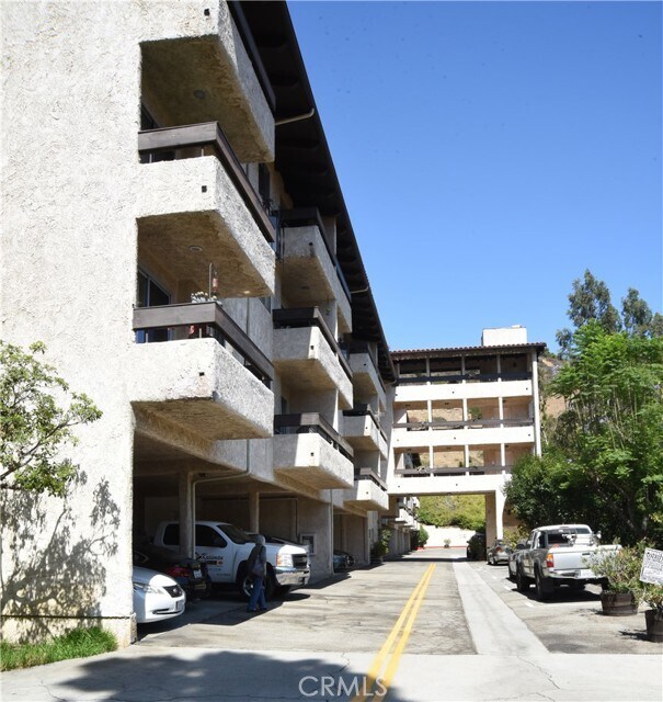 Building Photo - 2700 Cahuenga Blvd
