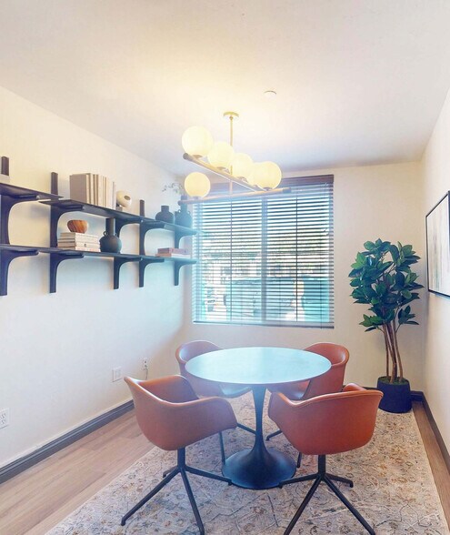 Building Photo - 730 Agnew Rd