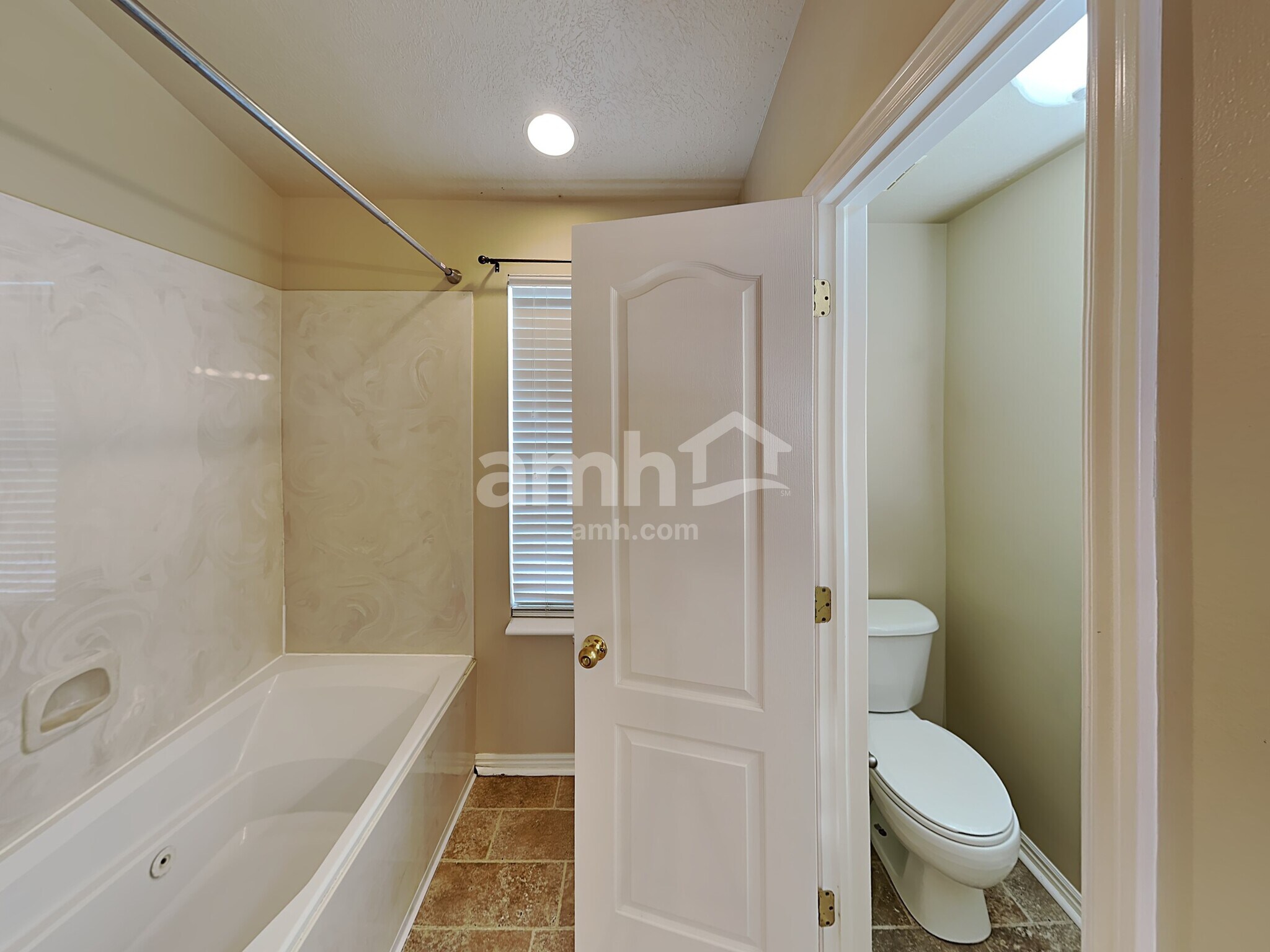 Building Photo - 169 E 2400 S