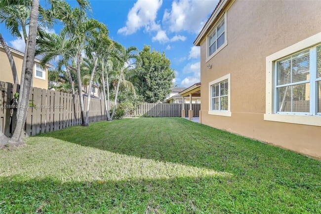 Building Photo - 12172 SW 122nd Ct