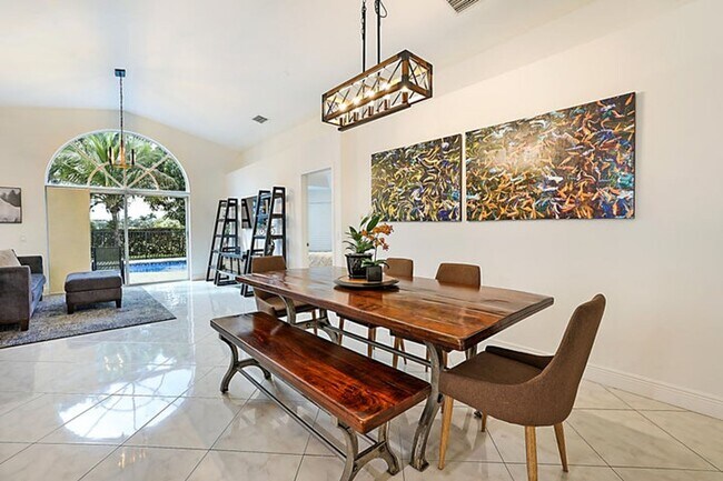 Building Photo - 18965 Adagio Dr