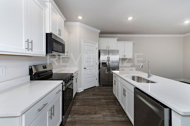 Building Photo - 14543 Dayton Cir
