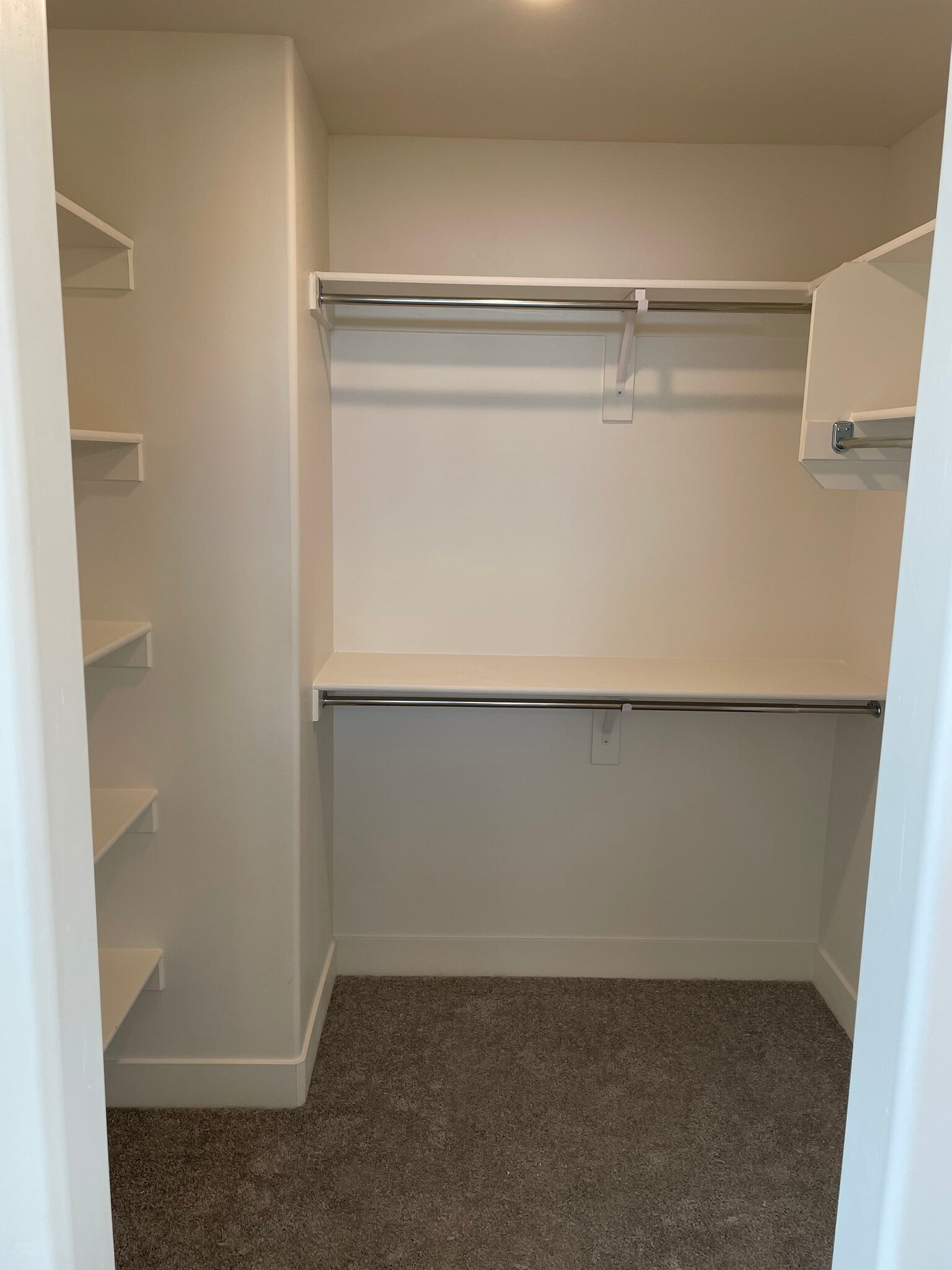 Building Photo - 551 S 1020 W