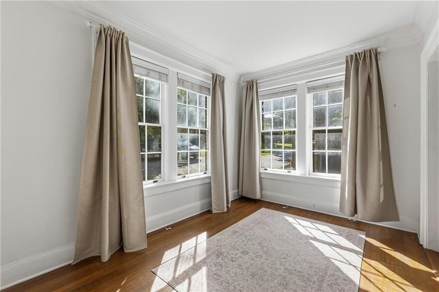 Building Photo - 61 16th St NE