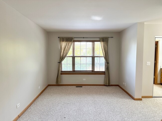 Building Photo - 2955 Belle Ln