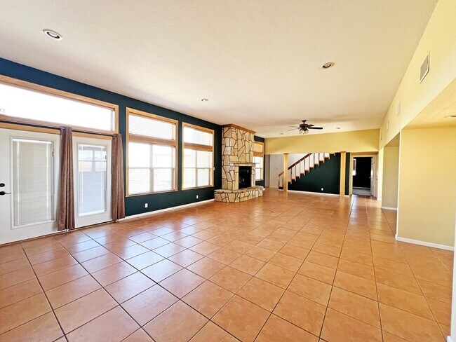 Building Photo - 101 Capt Lee