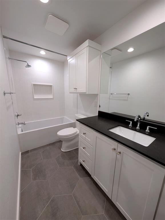 Building Photo - 2446 NW 48th St