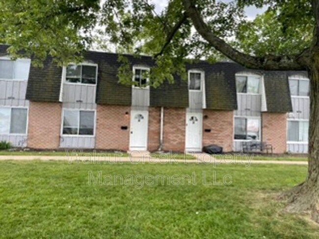 Building Photo - 5520 Beavercrest Dr