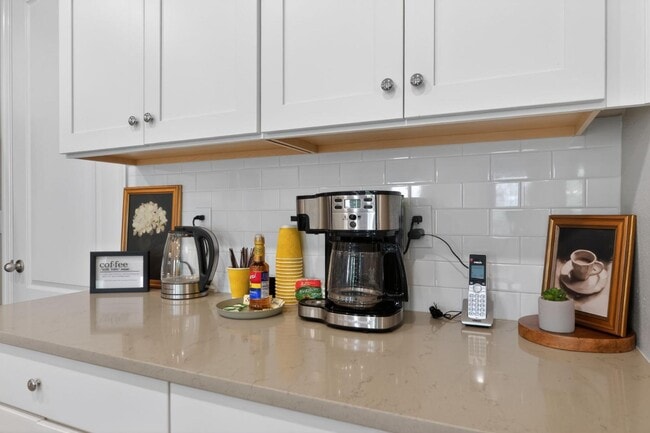 Building Photo - 632 Benoi Dr