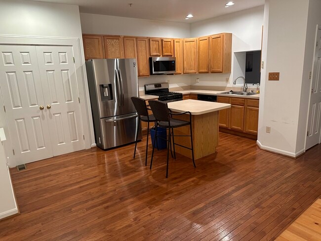 Building Photo - 7231 Calm Sunset