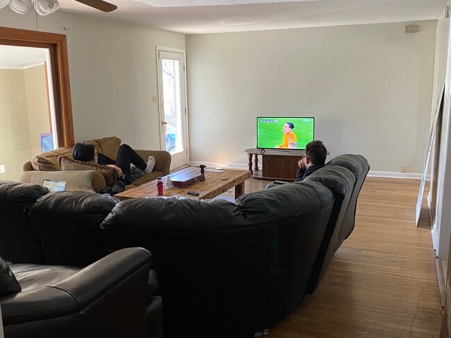 Building Photo - 1709 Atwater Ave