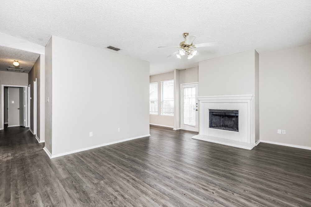 Building Photo - 6821 Prairie Hill Rd N